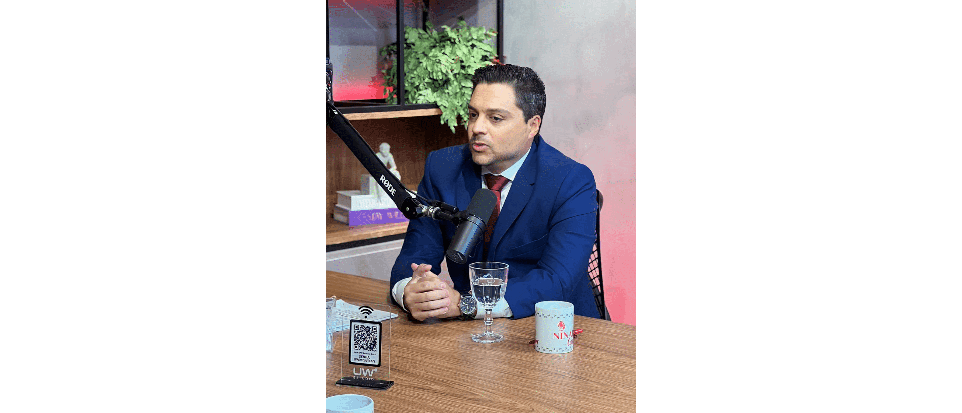 Capa do artigo sobre a participação no podcast Ninalicast